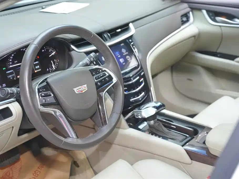 Cadillac XTS 2017 — фото 11