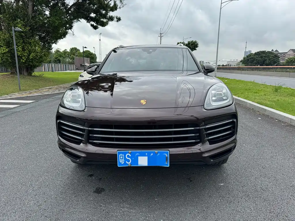 Porsche Cayenne 2019 — фото 2