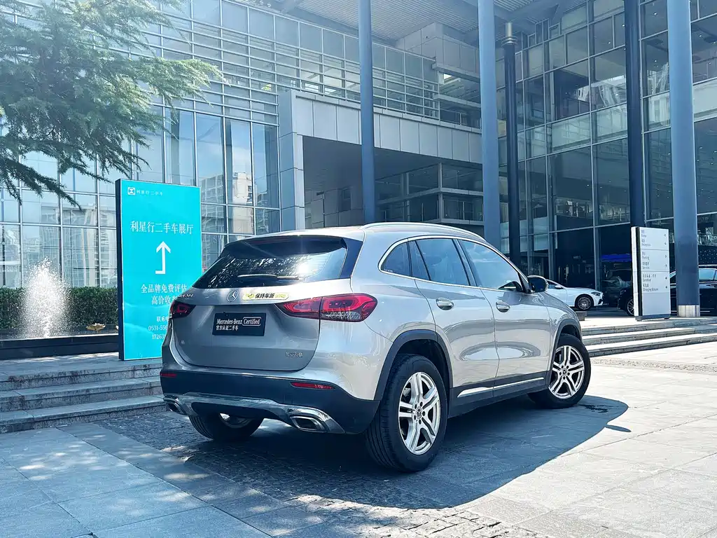 Mercedes-Benz GLA 2023