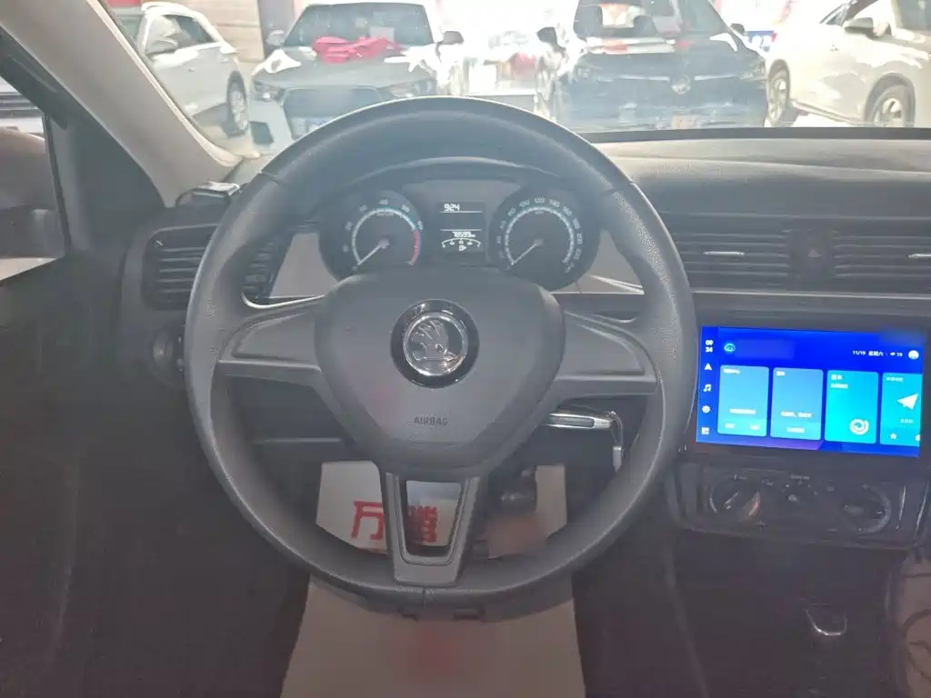 Skoda Rapid 2021 — фото 19