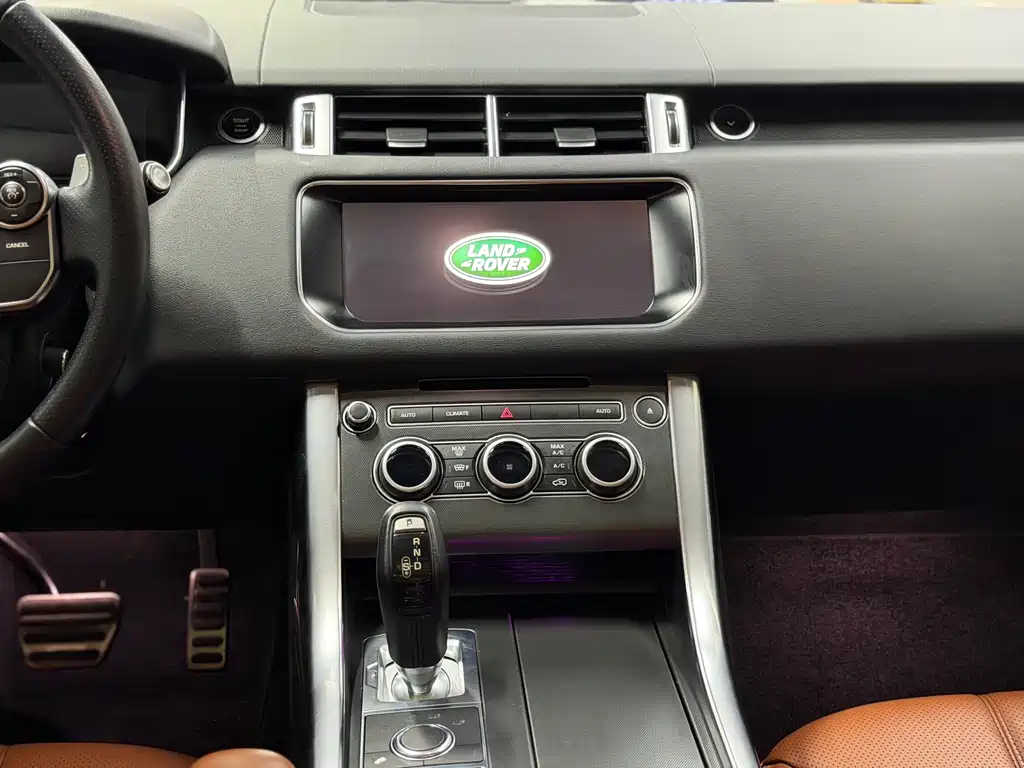 Land Rover Range Rover Sport 2017 — фото 12