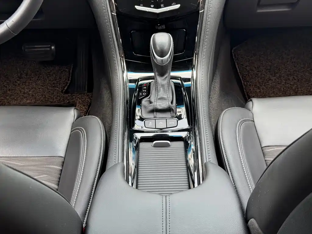 Cadillac ATS-L 2019 — фото 15