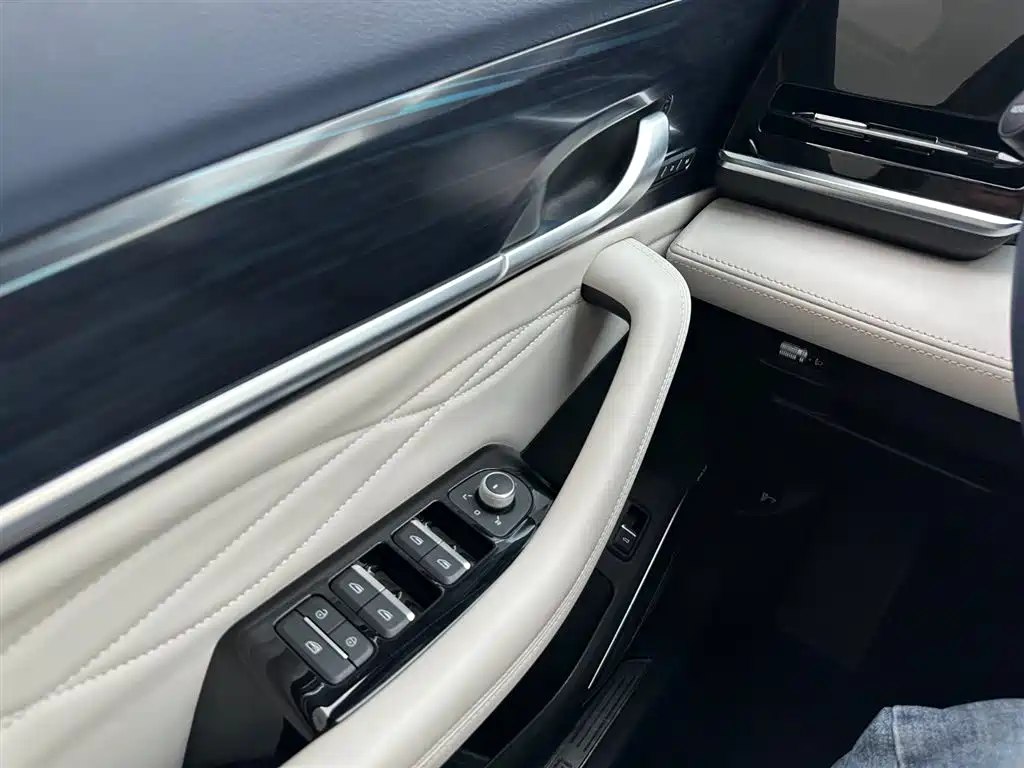 Geely Xingyue L 2023 — фото 25