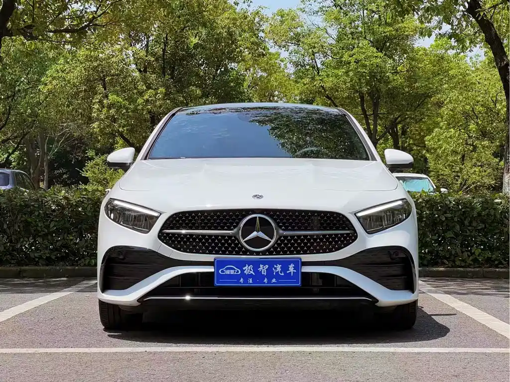 Mercedes-Benz A-Class 2025 — фото 2