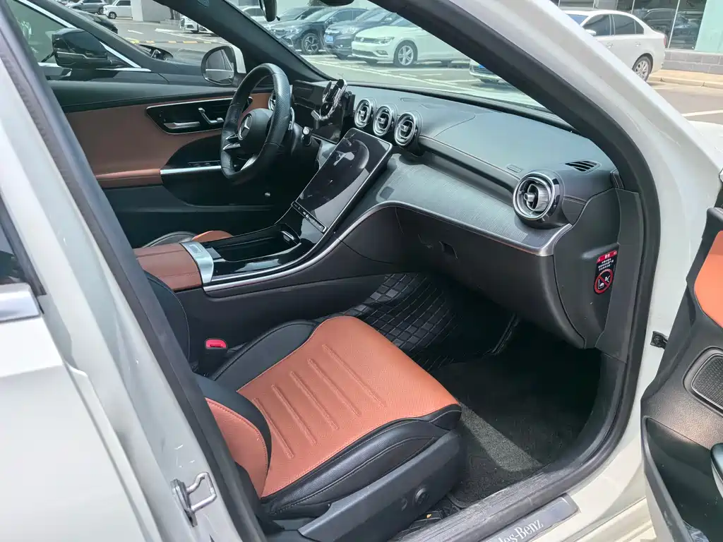 Mercedes-Benz C-Class 2022 — фото 8