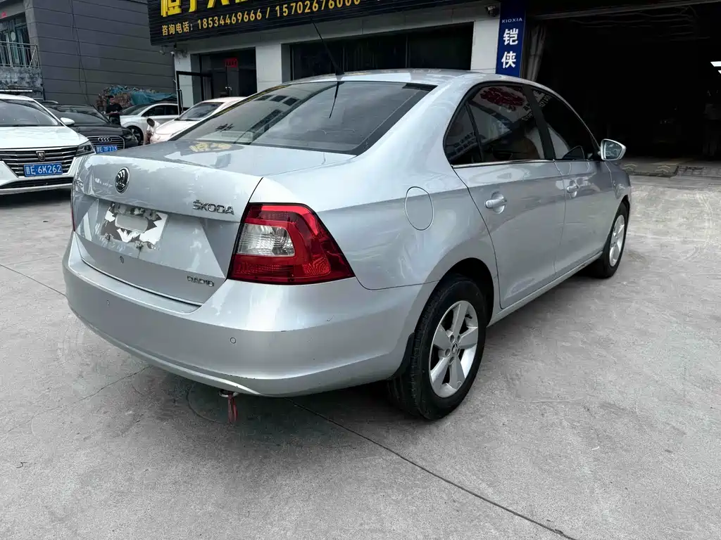 Skoda Rapid 2013