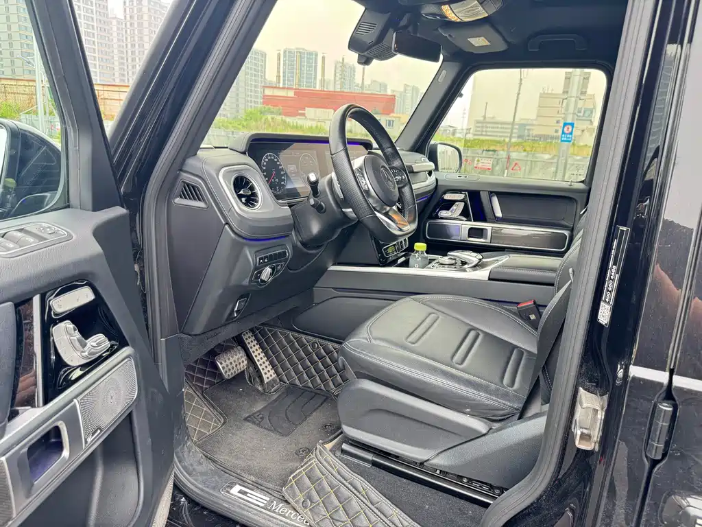 Mercedes-Benz G-Class 2023 — фото 13