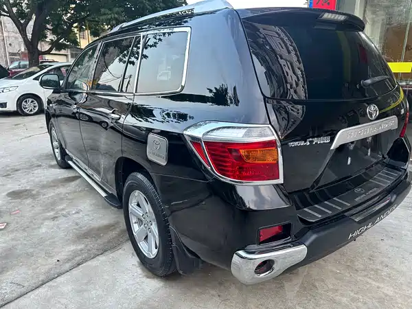 Toyota Highlander 2011