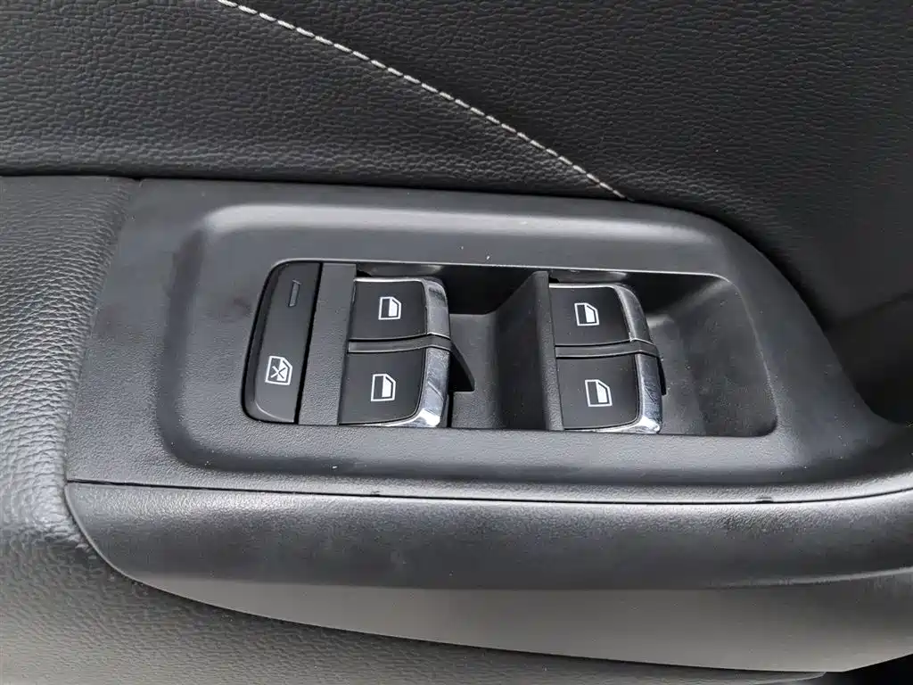 Roewe i6 Classic 2020 — фото 9
