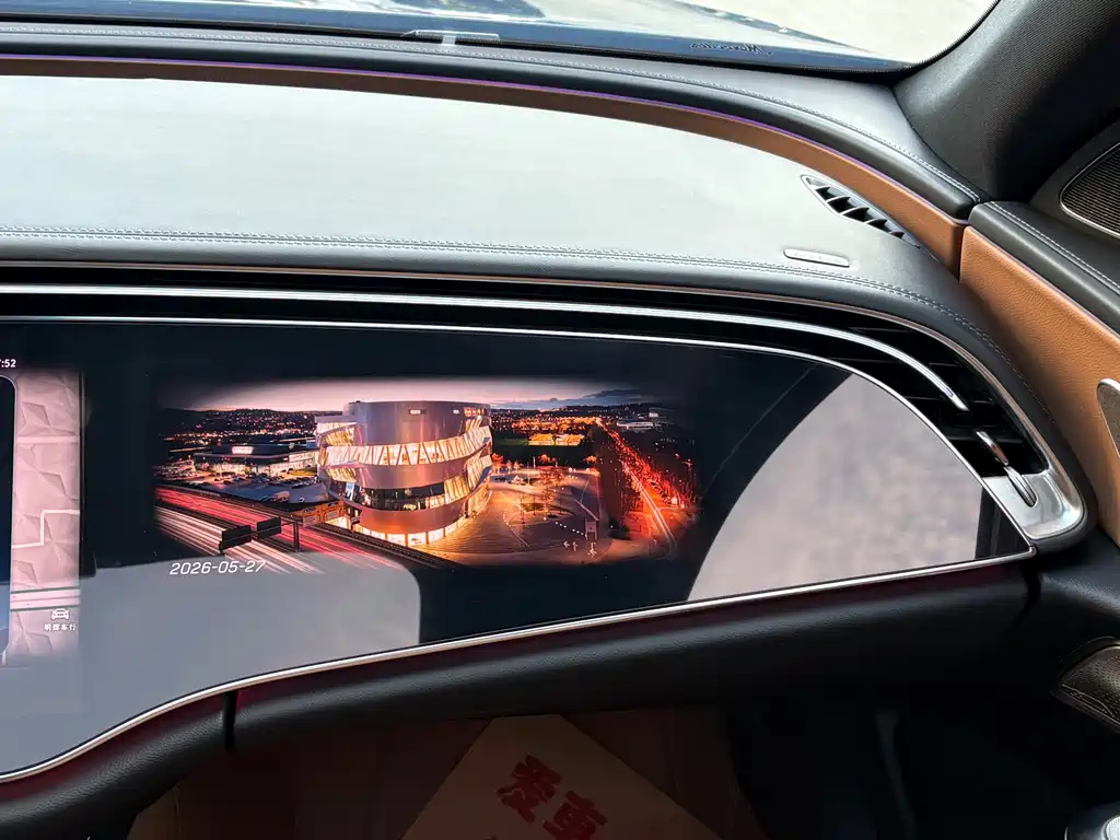 Mercedes-Benz E-Class 2025 — фото 18