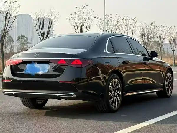 Mercedes-Benz E-Class 2024