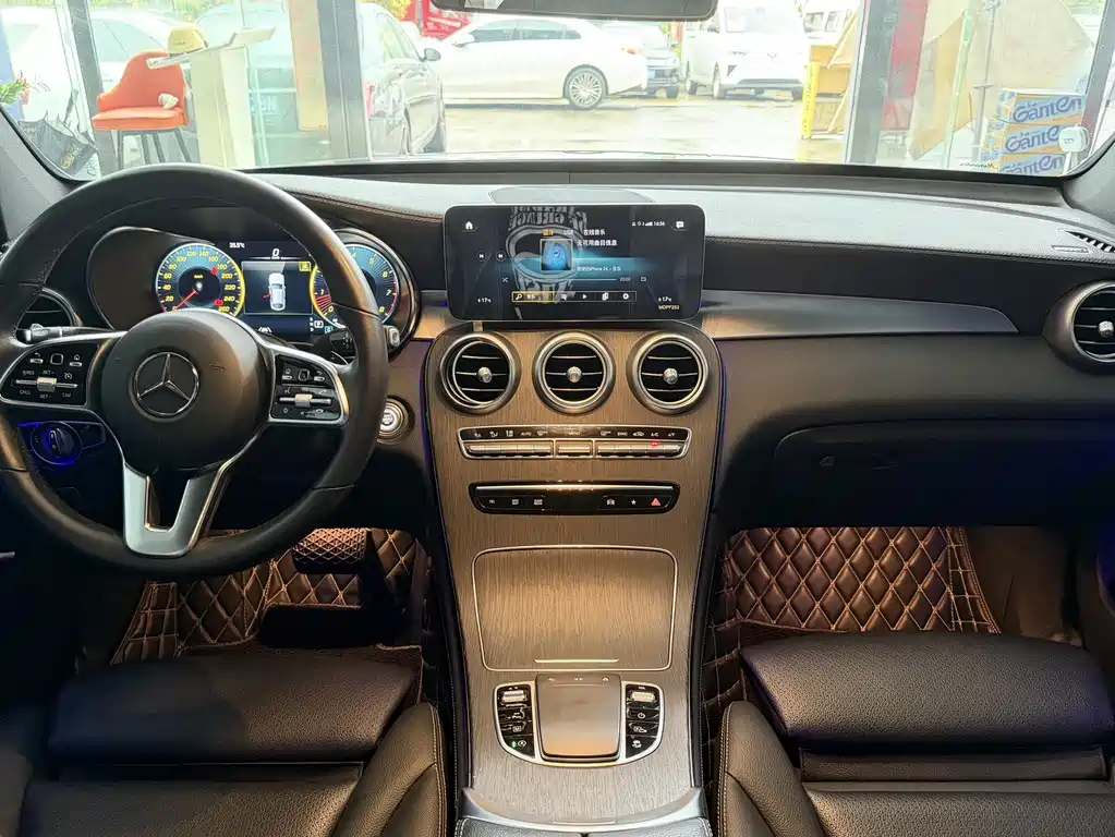 Mercedes-Benz GLC Coupe 2020 — фото 10
