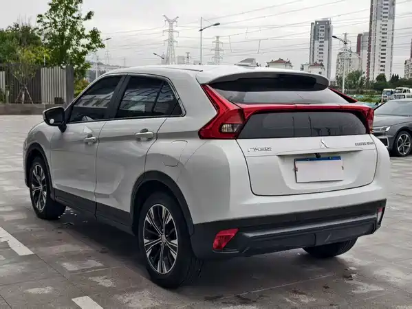 Mitsubishi Yige 2018