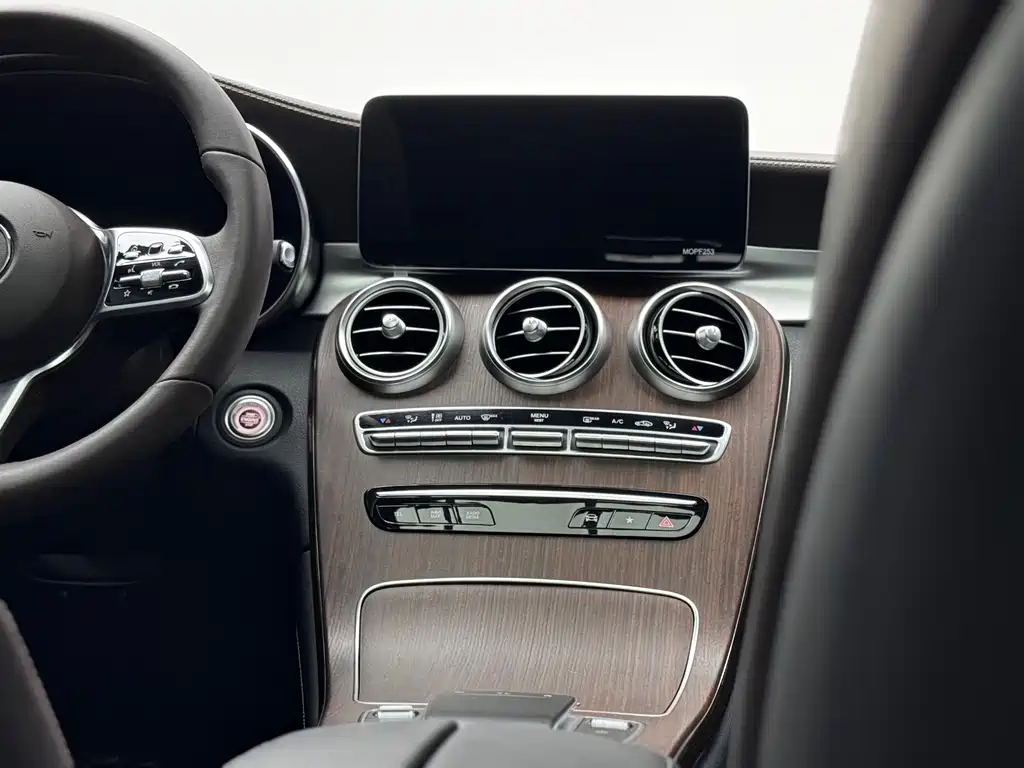 Mercedes-Benz GLC 2021 — фото 11