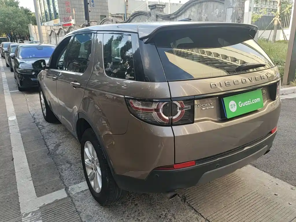 Land Rover Discovery Sport 2017 — фото 5