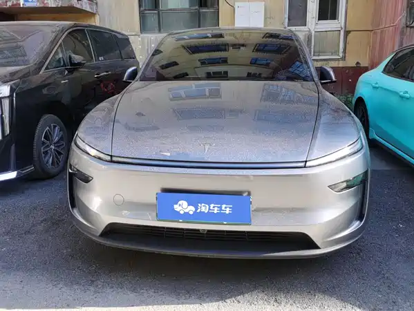 Tesla Model Y 2026