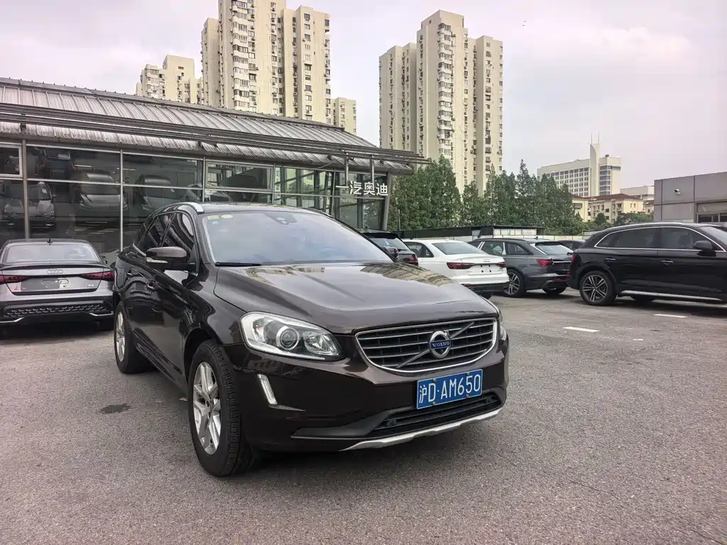 Volvo XC60 2017 — фото 3