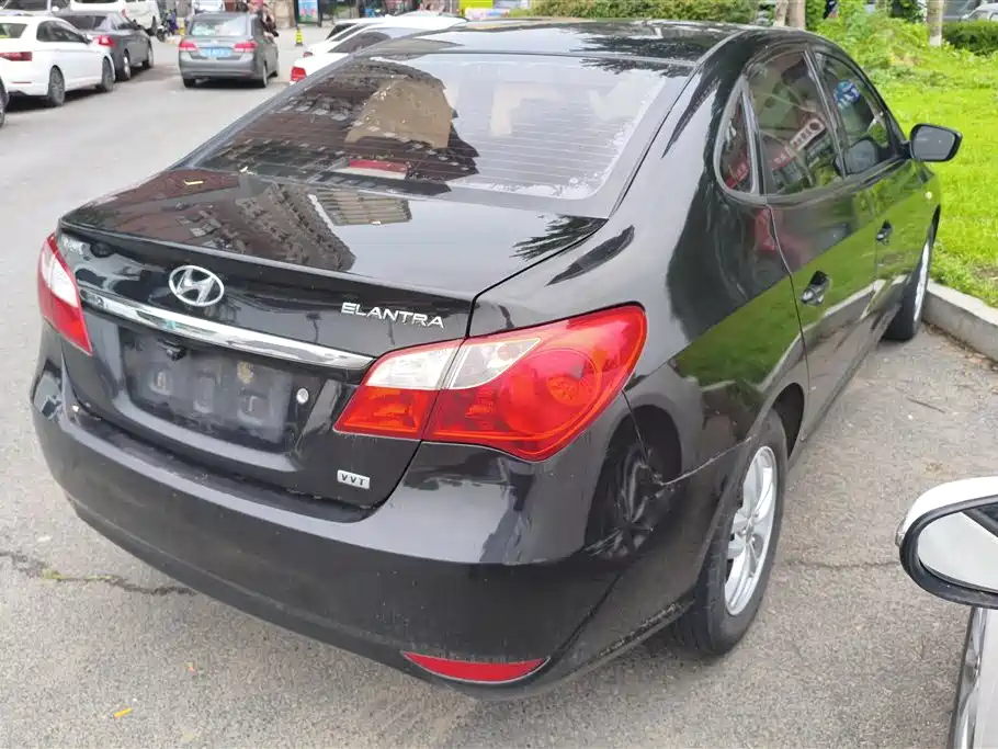 Hyundai Elantra 2015