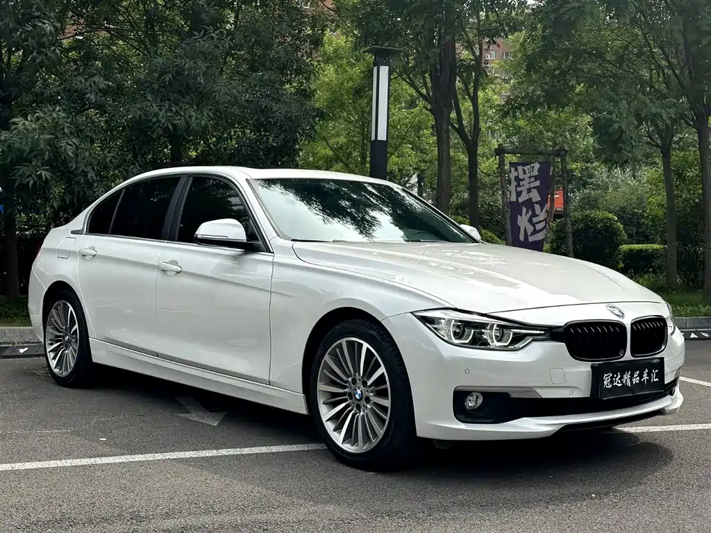 BMW 3 Series 2019 — фото 3