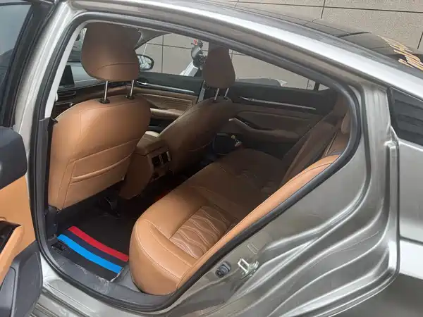 Nissan Teana 2022