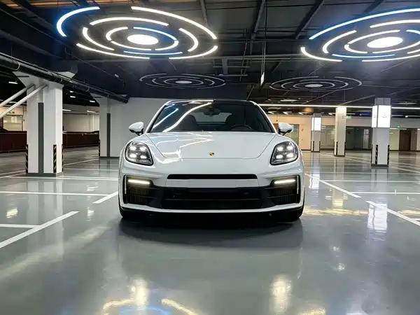 Porsche Panamera 2024