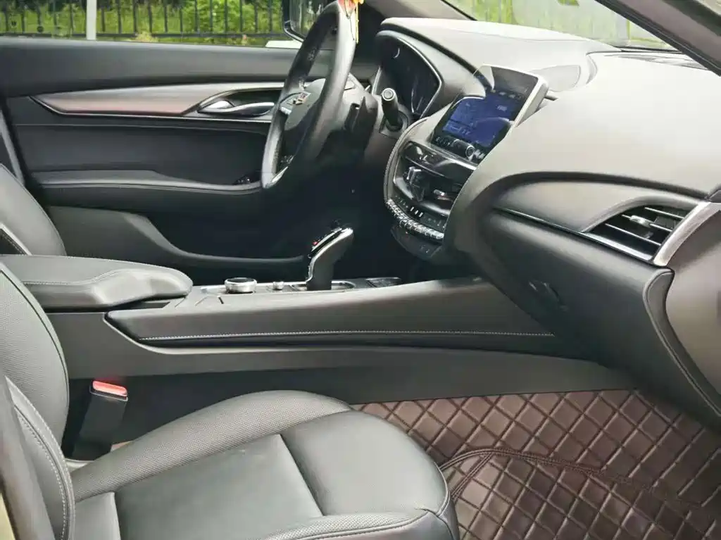 Cadillac CT5 2022 — фото 10