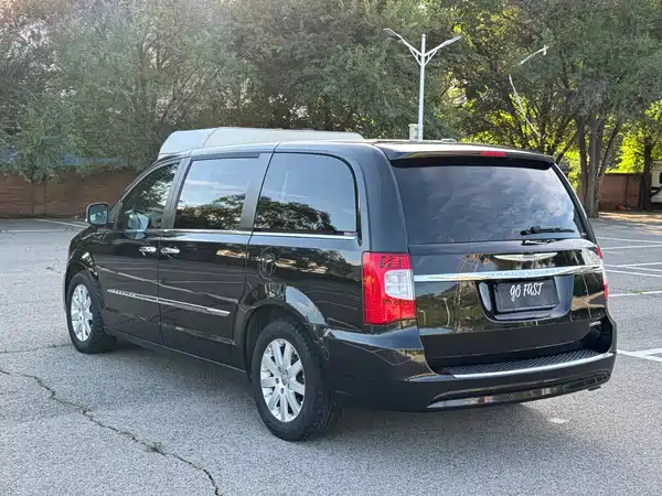 Chrysler Grand Voyager 2014