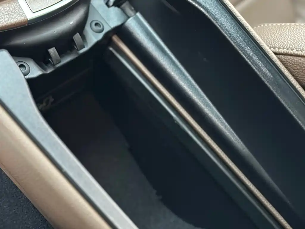Mercedes-Benz E-Class 2019 — фото 19