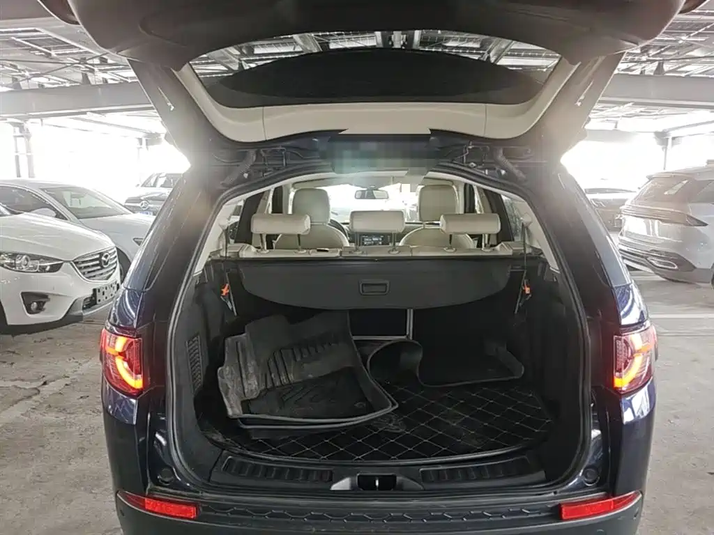 Land Rover Discovery Sport 2015 — фото 19