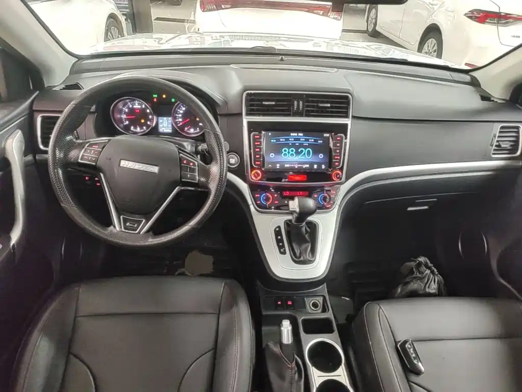 Haval M6 2021 — фото 10