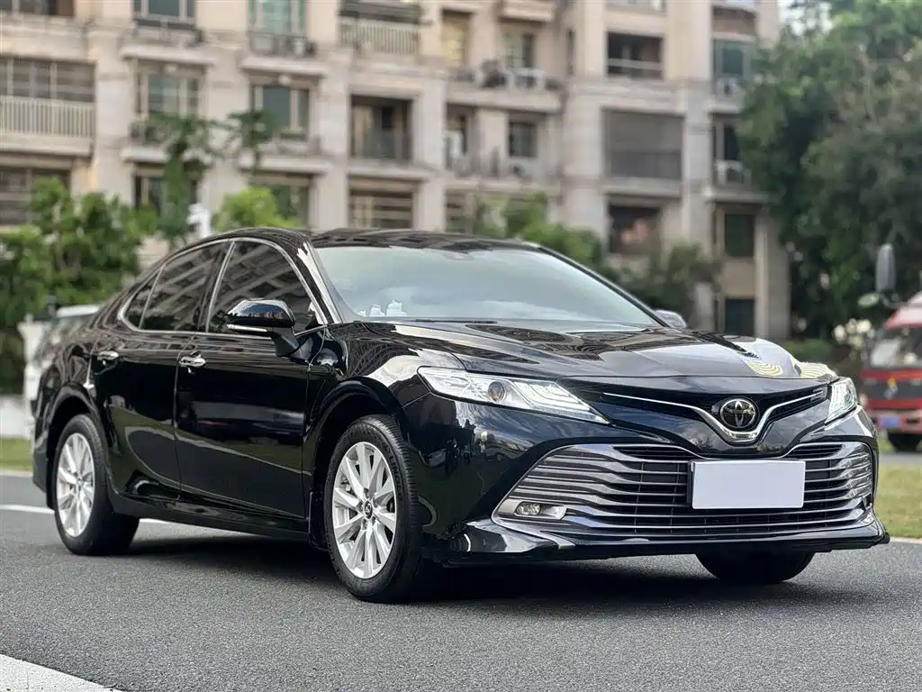 Toyota Camry 2019