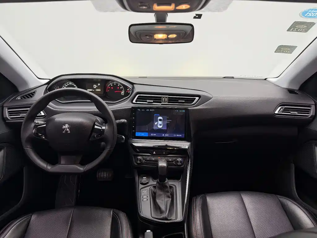 Peugeot 308 2017 — фото 10