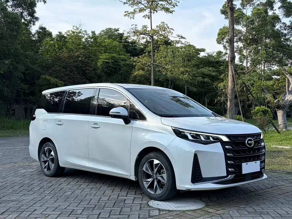 GAC Motor Trumpchi M6 2023 — фото 3