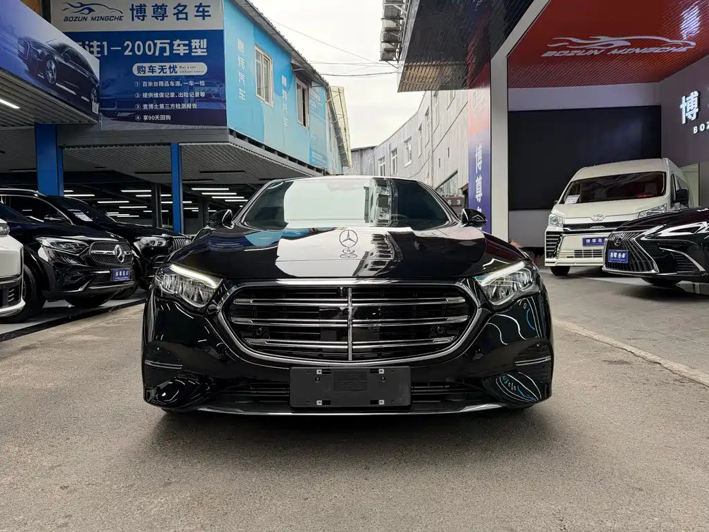Mercedes-Benz E-Class 2024