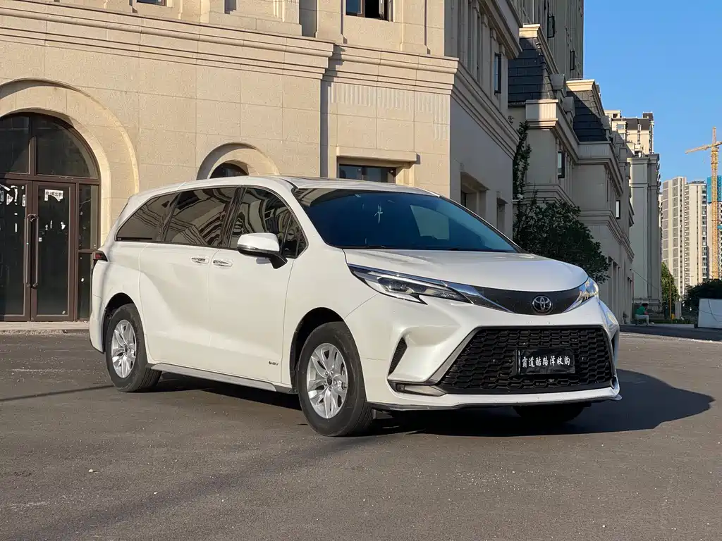 Toyota Granvia 2025