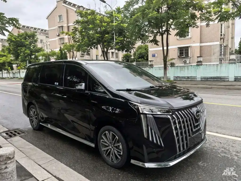 GAC Motor Trumpchi M8 2024 — фото 3