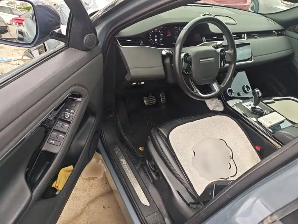 Land Rover Evoque 2020 — фото 16