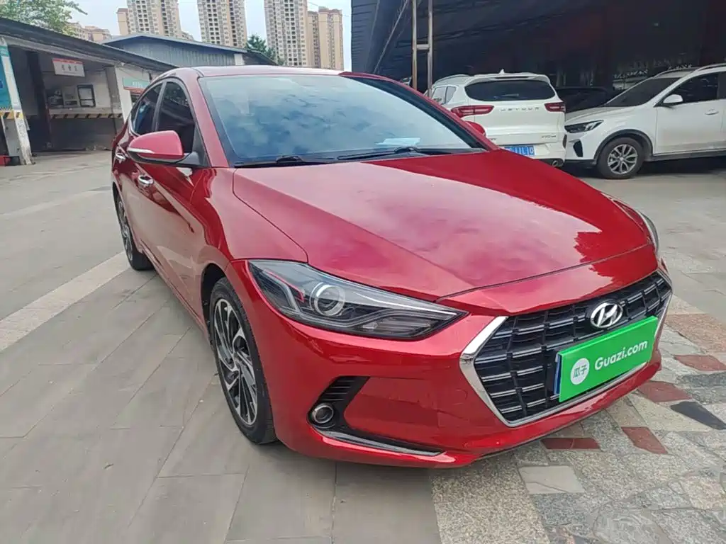 Hyundai Elantra 2019 — фото 4