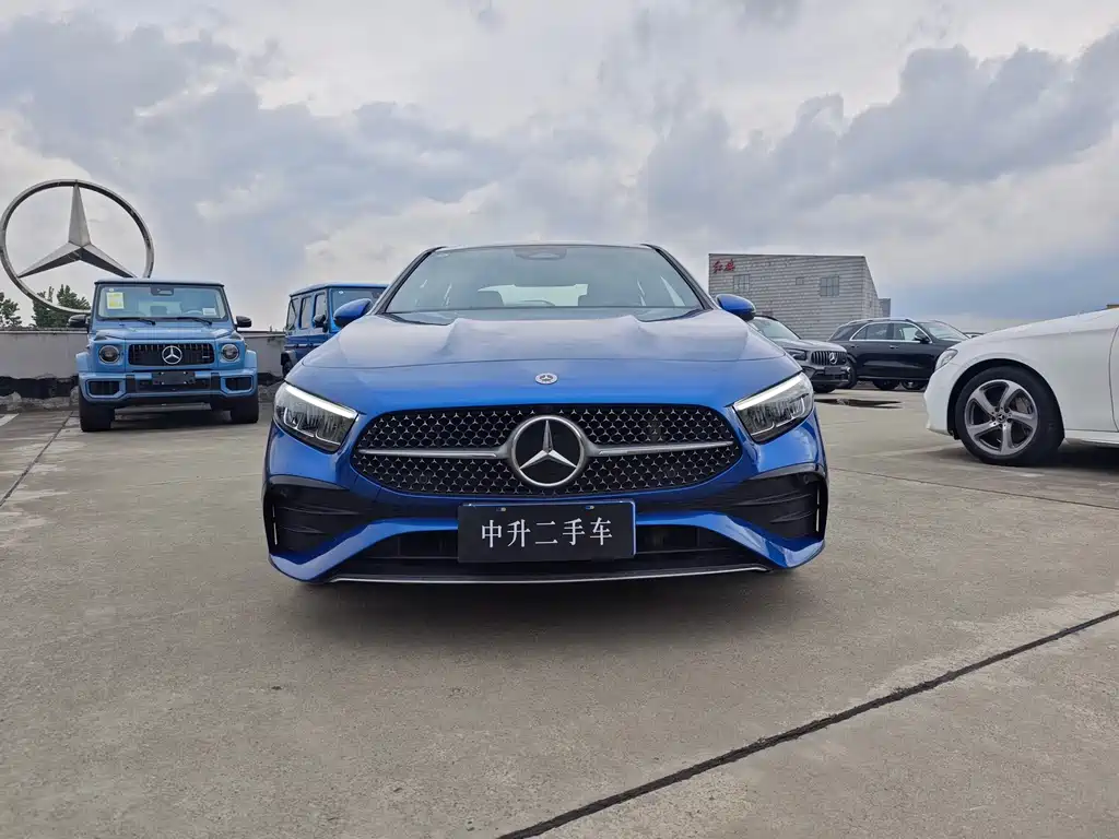 Mercedes-Benz A-Class 2023 — фото 2