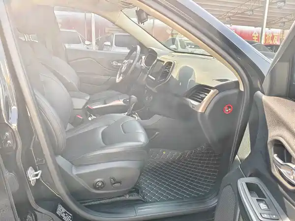 Jeep Cherokee 2017