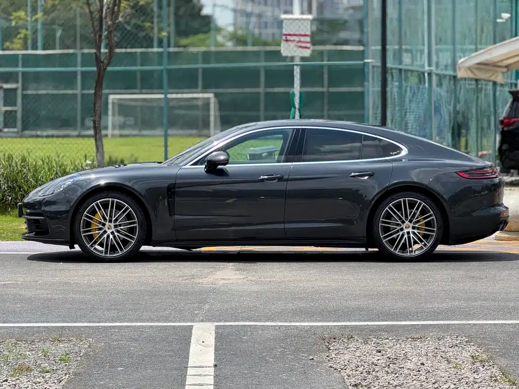 Porsche Panamera 2017 — фото 3