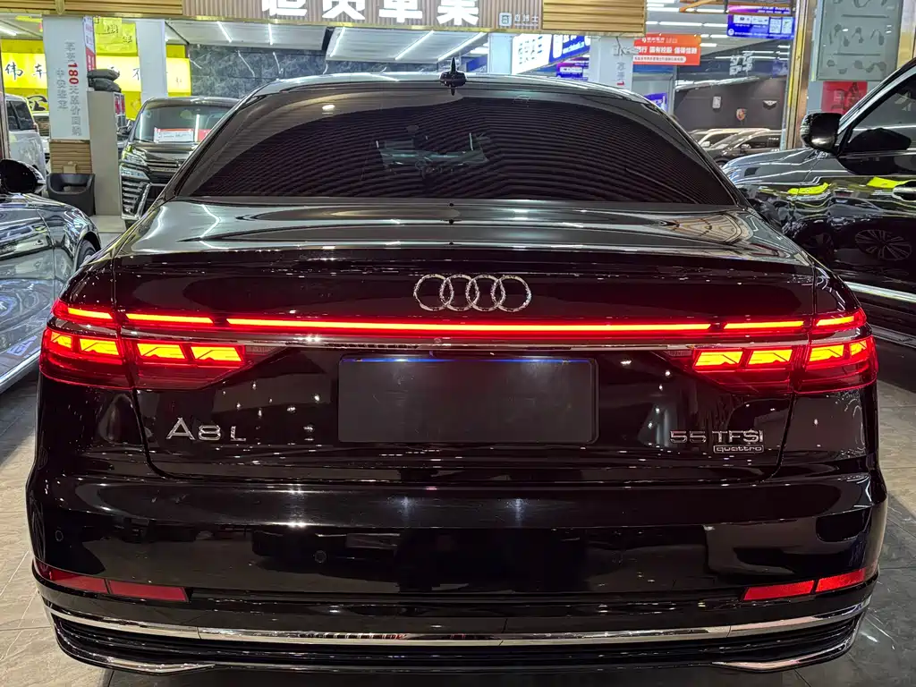 Audi A8 2023 — фото 14