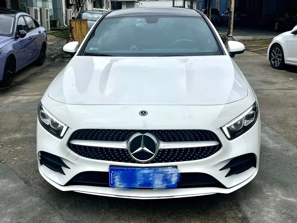 Mercedes-Benz A-Class 2021 — фото 2