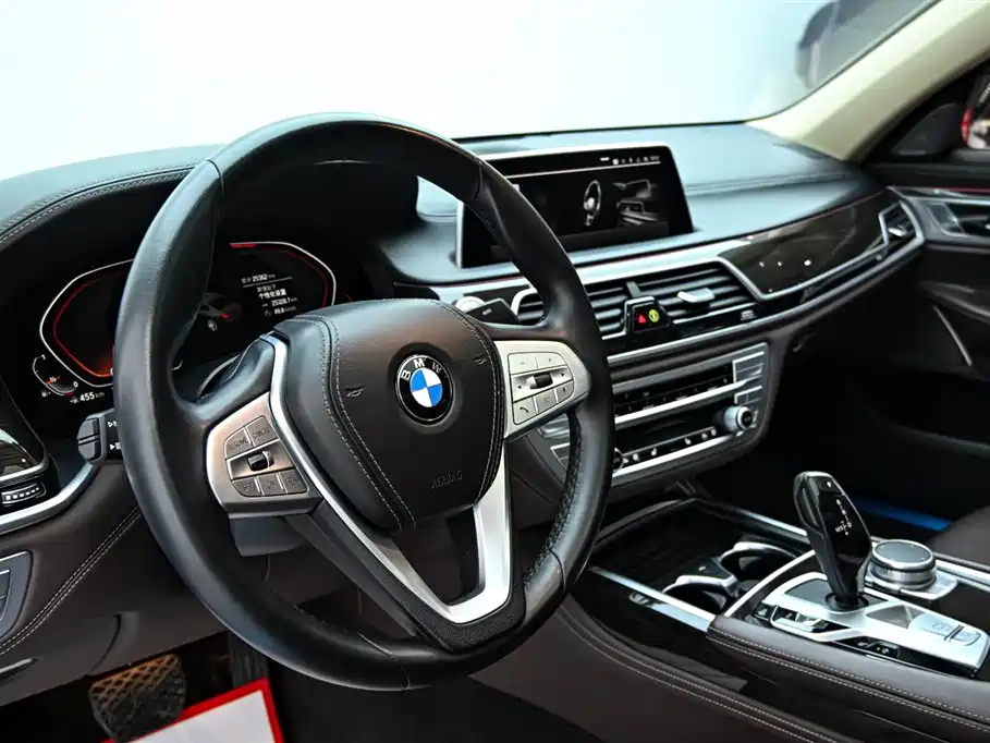 BMW 7 Series 2022 — фото 14