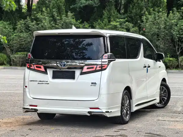 Toyota Vellfire 2021