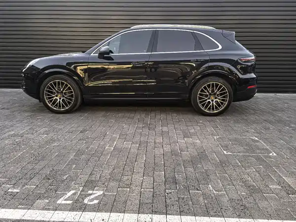 Porsche Cayenne 2022