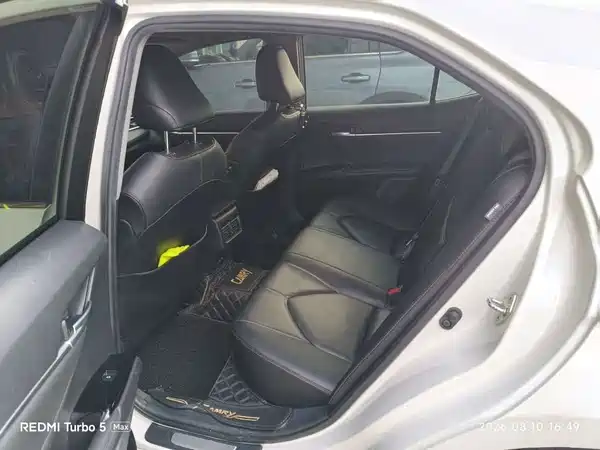Toyota Camry 2021
