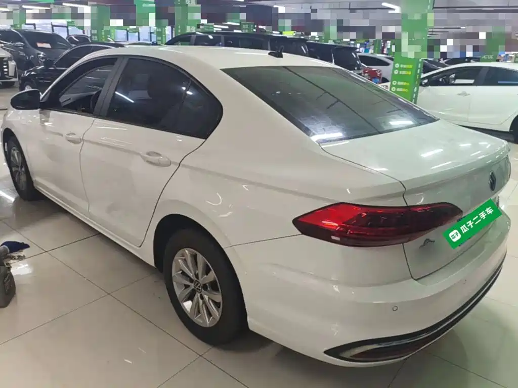 Volkswagen Bora 2023