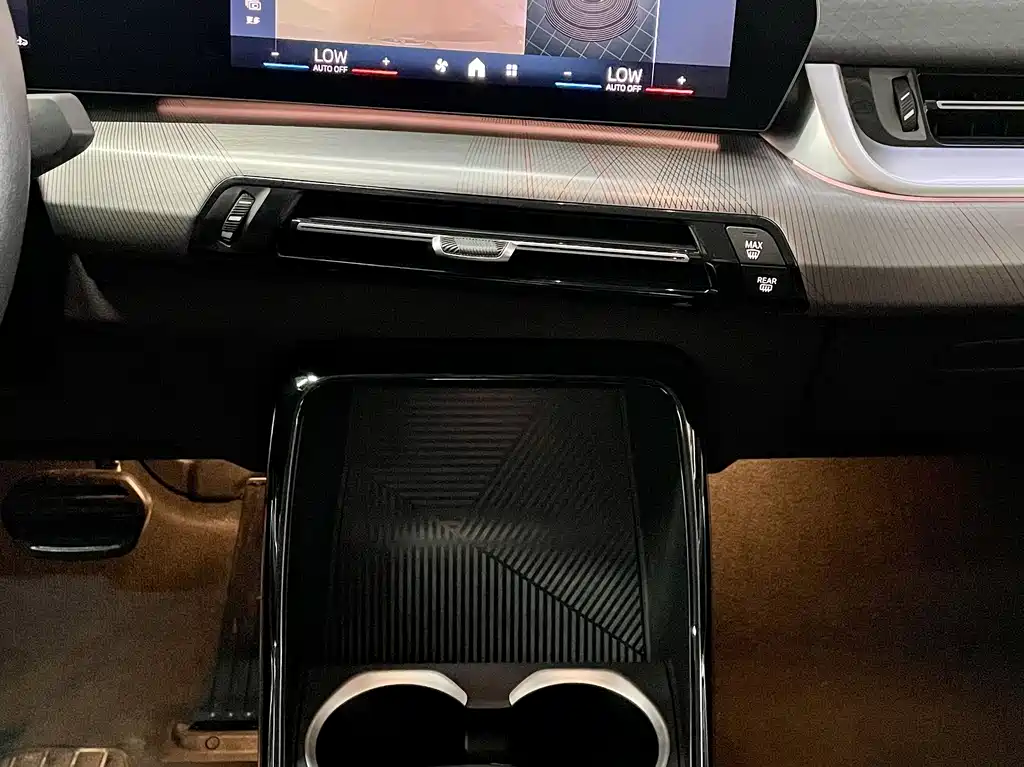 BMW X2 2025 — фото 14
