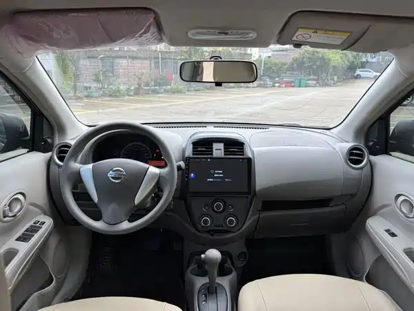 Nissan Sunny 2019